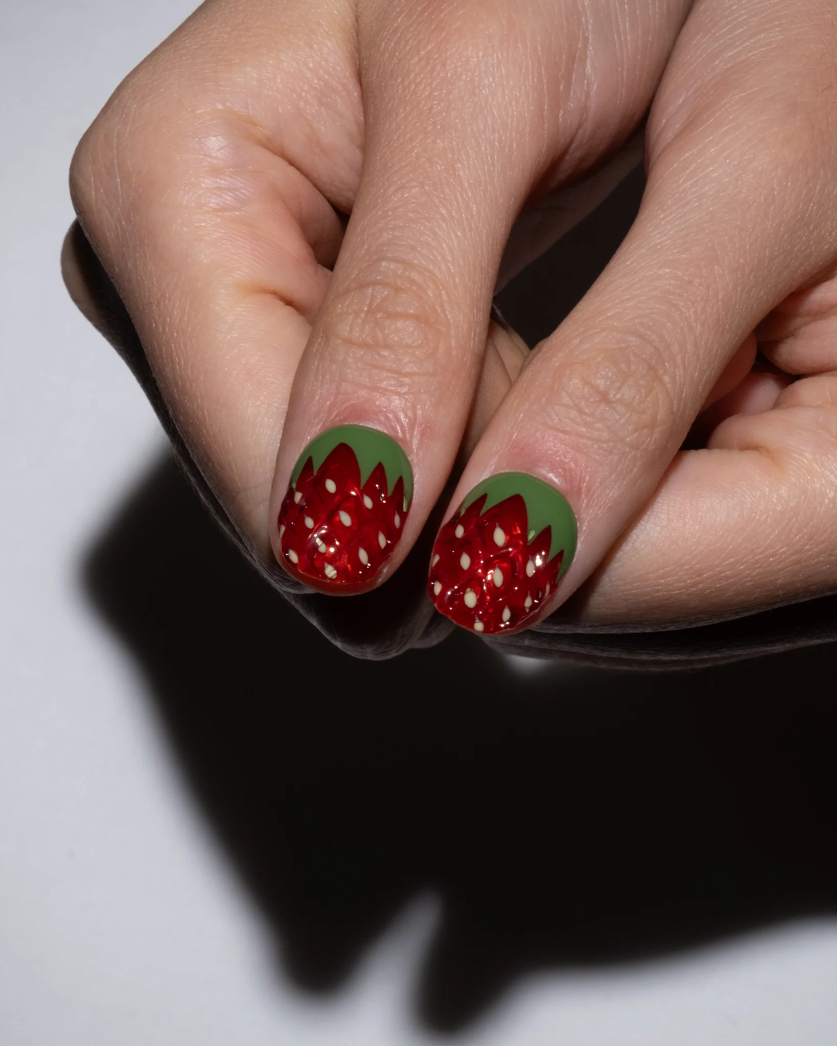 Strawberry Sangria Mini - Image 4